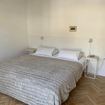 Apartment Profimaxx Training